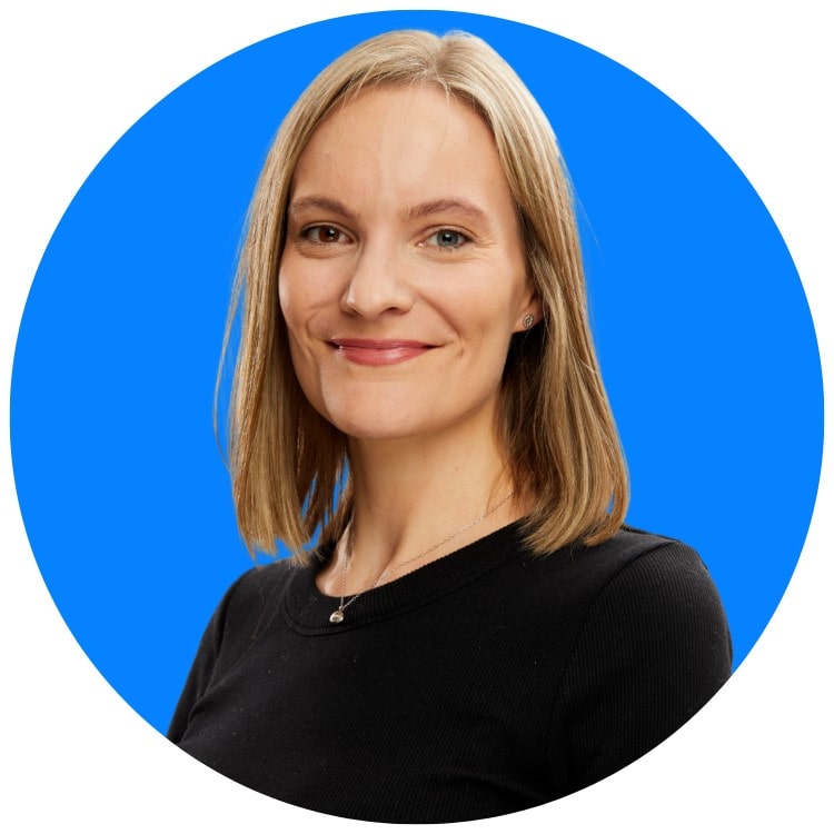 Sally Circle Headshot